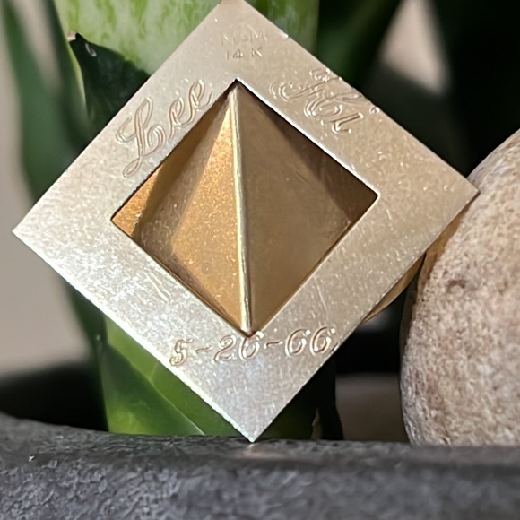 14k gold and ruby vintage charm or pendant - Picture 5 of 5